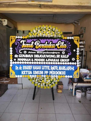 Papan Bunga di Kelapa Dua Wetan